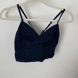 Lululemon crop top. Adjustable straps and a shelf bra